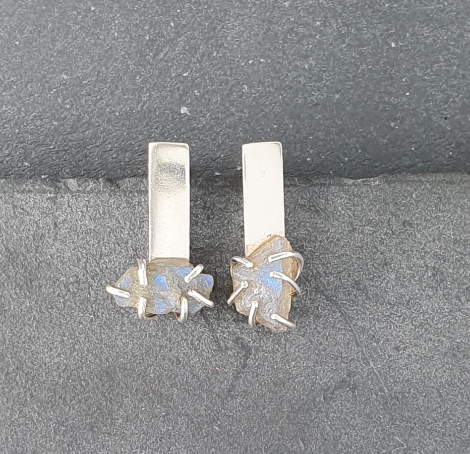 Primary Product Image for Stela Studs with raw Labradorite
